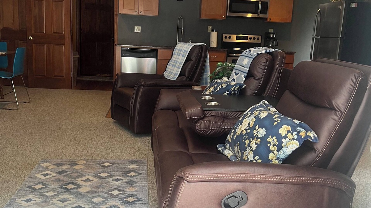 Durham Apartment | Spacious studio with AC and WiFi in charming Durham