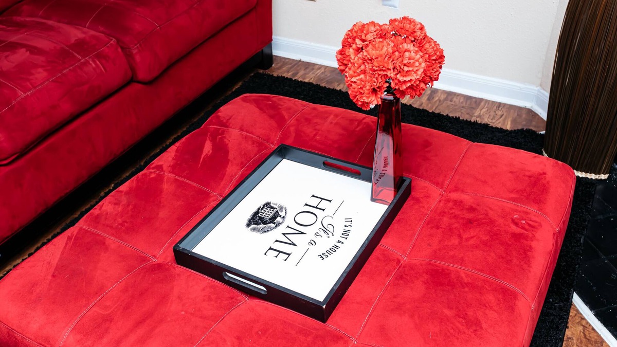 George Bush Park/Eldridge Apartment | Spacious Stylish 1 BR Pad by City Center