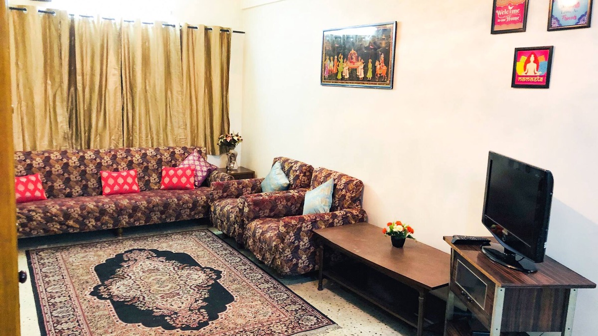 Ballygunge Apartment | Spacious, sunny, 3 bedroom apartment in the heart of the city