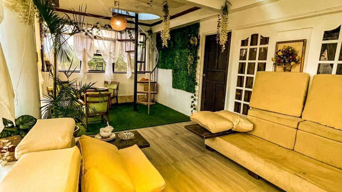 Tagaytay Resort | Spacious Tagaytay Retreat for 12pax