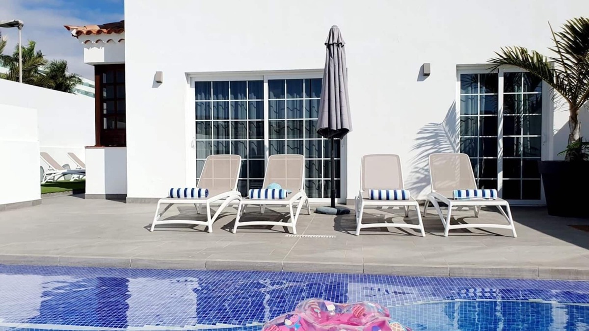 Costa Adeje Villa | Spacious three bedroom holiday home with pool