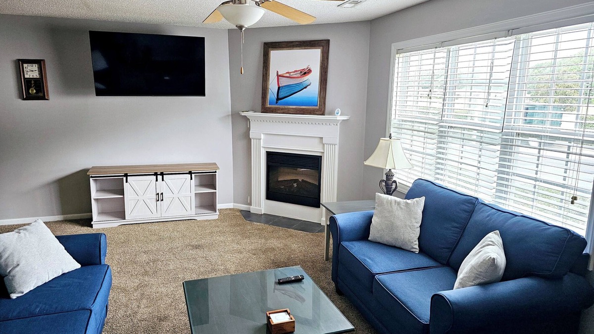 Greenville House | Spacious Townhome close to ECU and Hospital. Full of all the amenities you need.