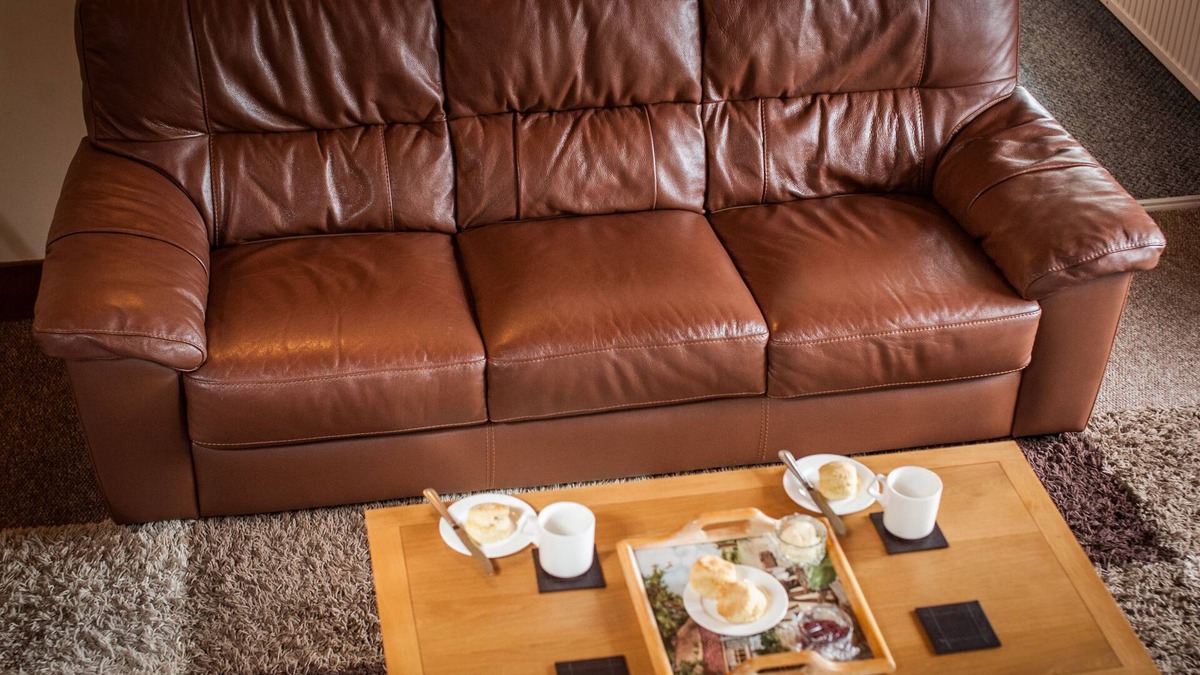 Hereford Cottage | Spacious two bed cottage comfortably sleeps four people.