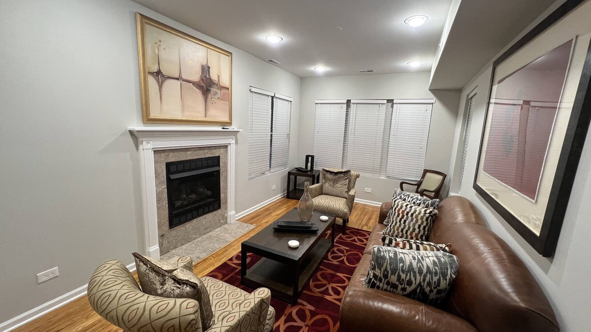 Essex Condo | Spacious two bedroom condo with a cozy feel!