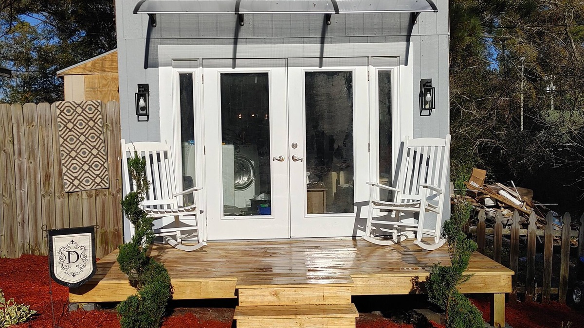 Wilmington Cottage | Spacious two level cottage with pool, patio and hot tub