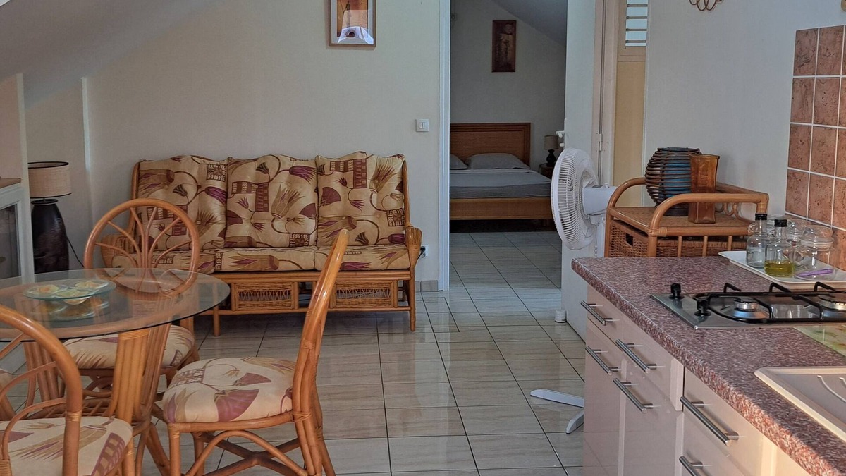 Belcourt Apartment | Spacious two-room apartment in Baie-Mahault