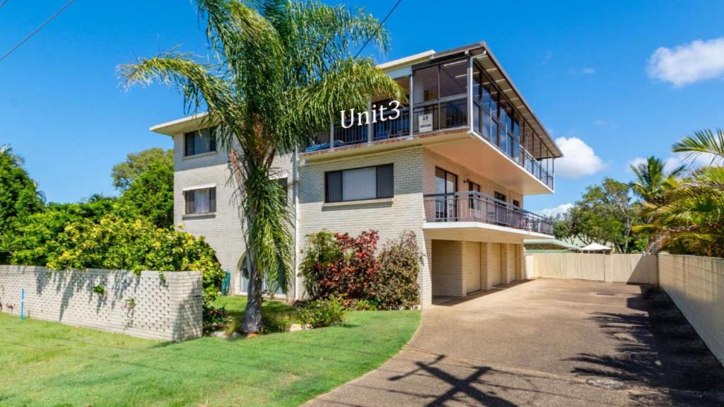 Woorim House | Spacious Unit overlooking Moreton Bay - Boyd St, Woorim