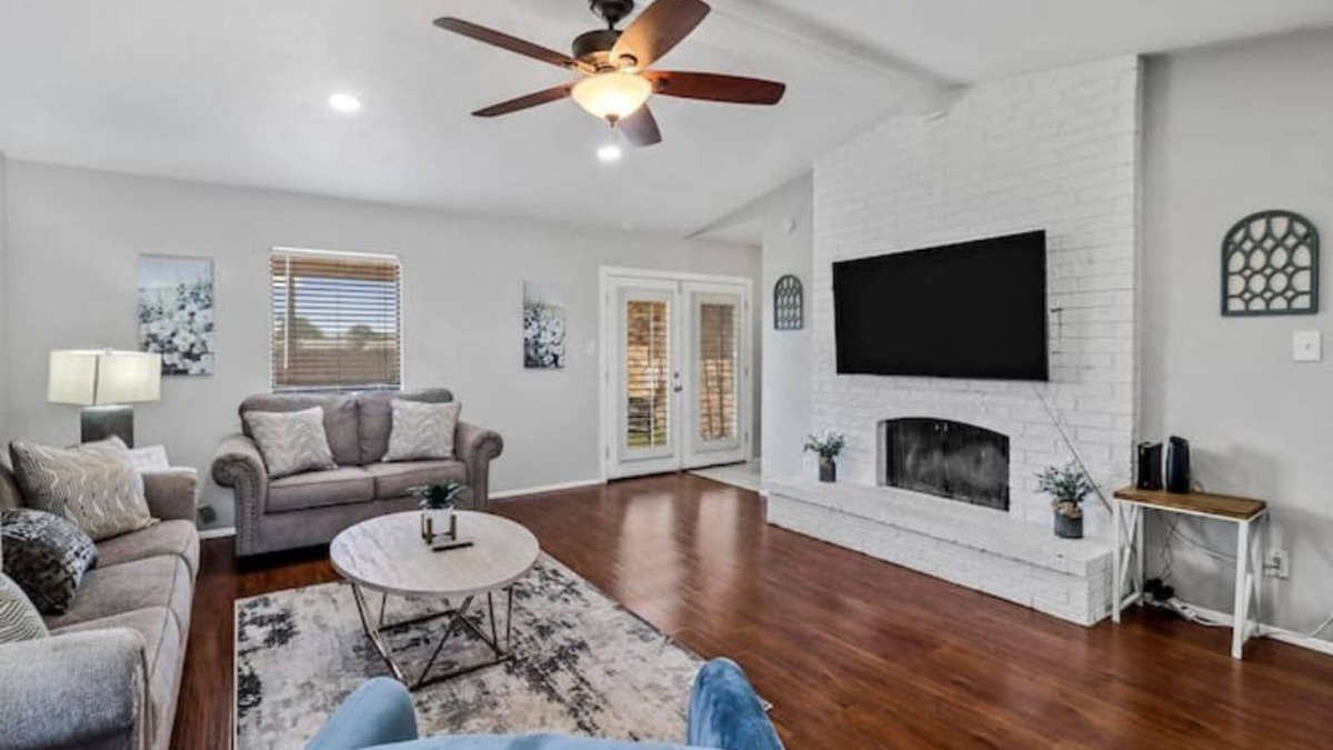 Northeast Carrollton House | Spacious Updated Carrollton 3BR