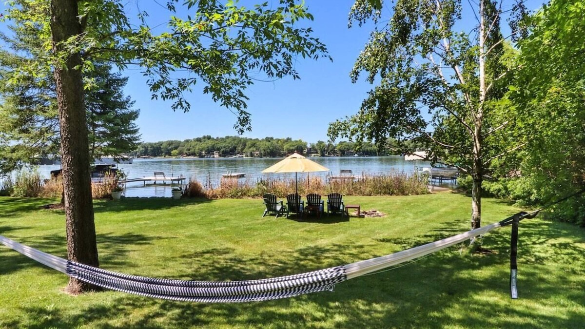 Whitewater House | Spacious, Upscale Whitewater Lake Home |200+ Ft of Lake Frontage |Swim Deck |Docks |Screened Porch