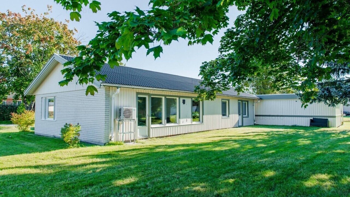 Staden Villa | Spacious Villa in the high coast