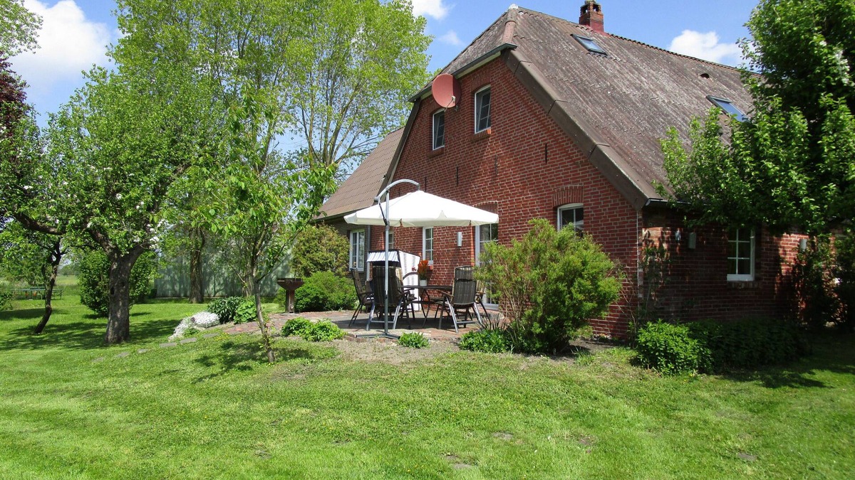 Sehestedt House | Spacious vacation residence for 6 pers. with pool and garden. Sauna - shared use