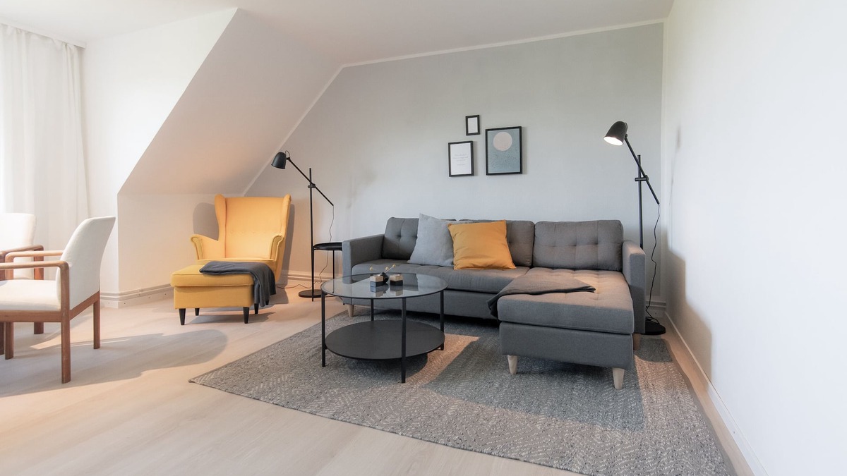 Stinteck Condo | Spacious vacation apartment with terrace and garden