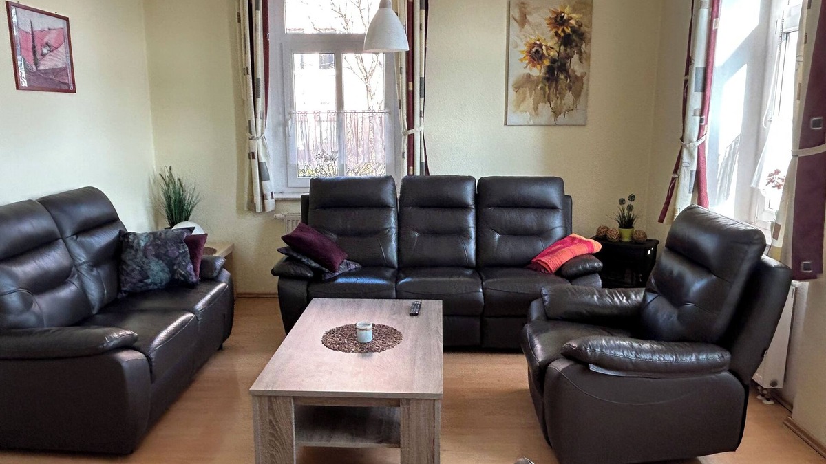 Mickten Apartment | Spacious vacation apartment on the Elbe