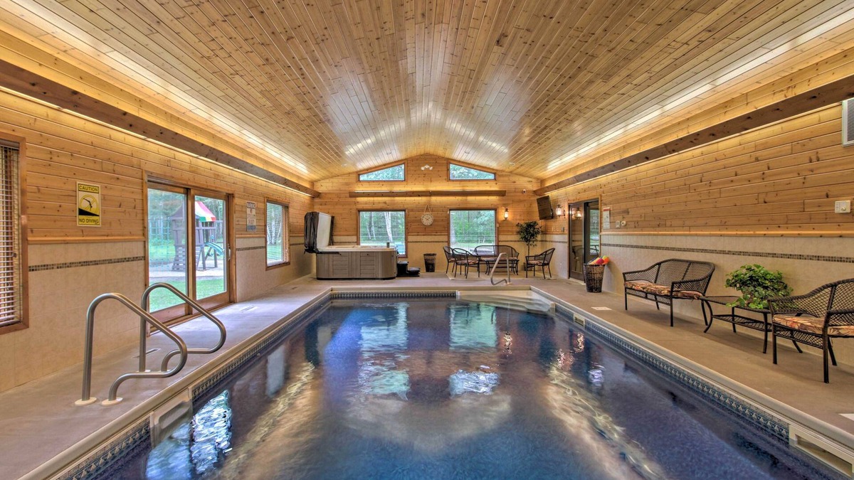 Wadena County House | Spacious Verndale Home w/Backyard Fire Pit!