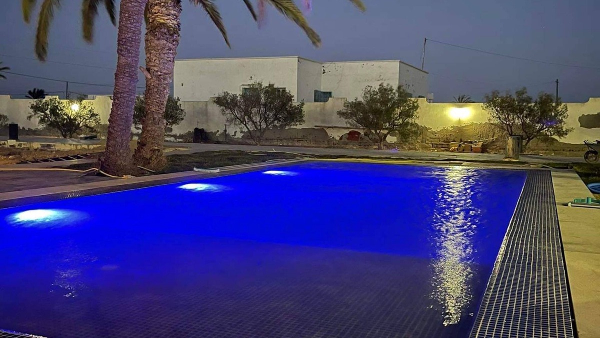 El Menzah House | Spacious villa 6-bedroom chateau in kerkennah