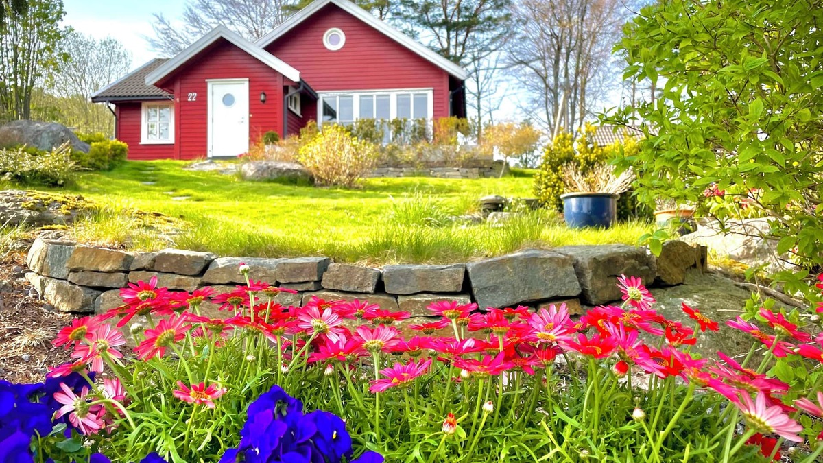Spangereid House | Spacious villa, family friendly, sports, beaches & UNDER