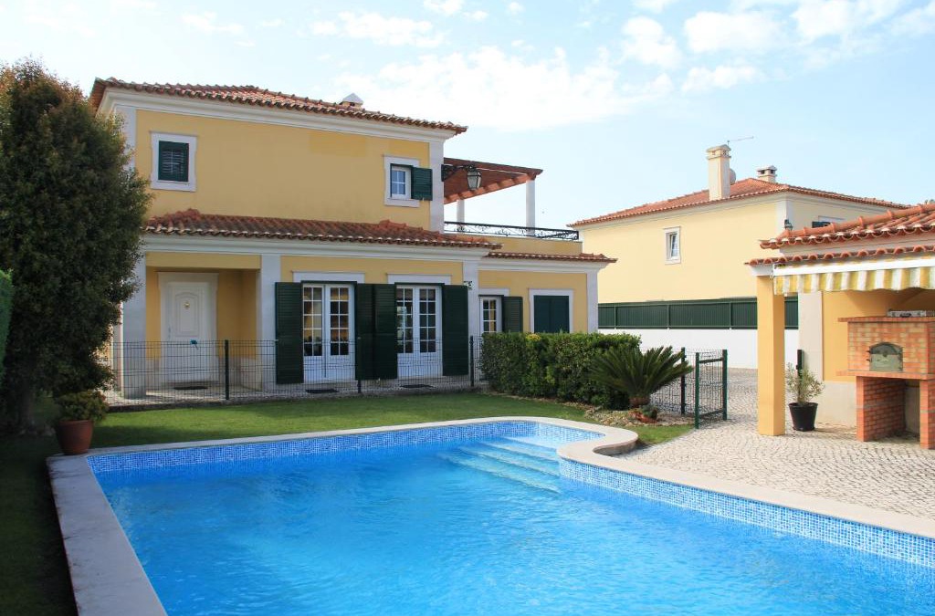 Vila Nogueira de Azeitao Villa | Spacious Villa in Azeitão (with private pool)