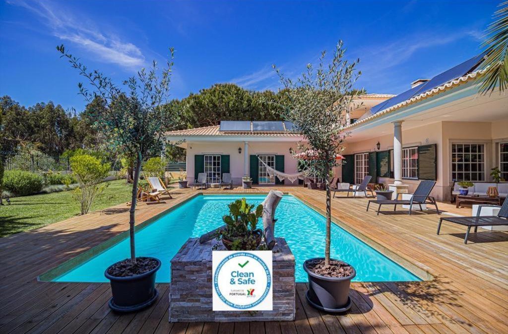 Fornos Villa | Spacious villa in Sesimbra with a private year-round pool