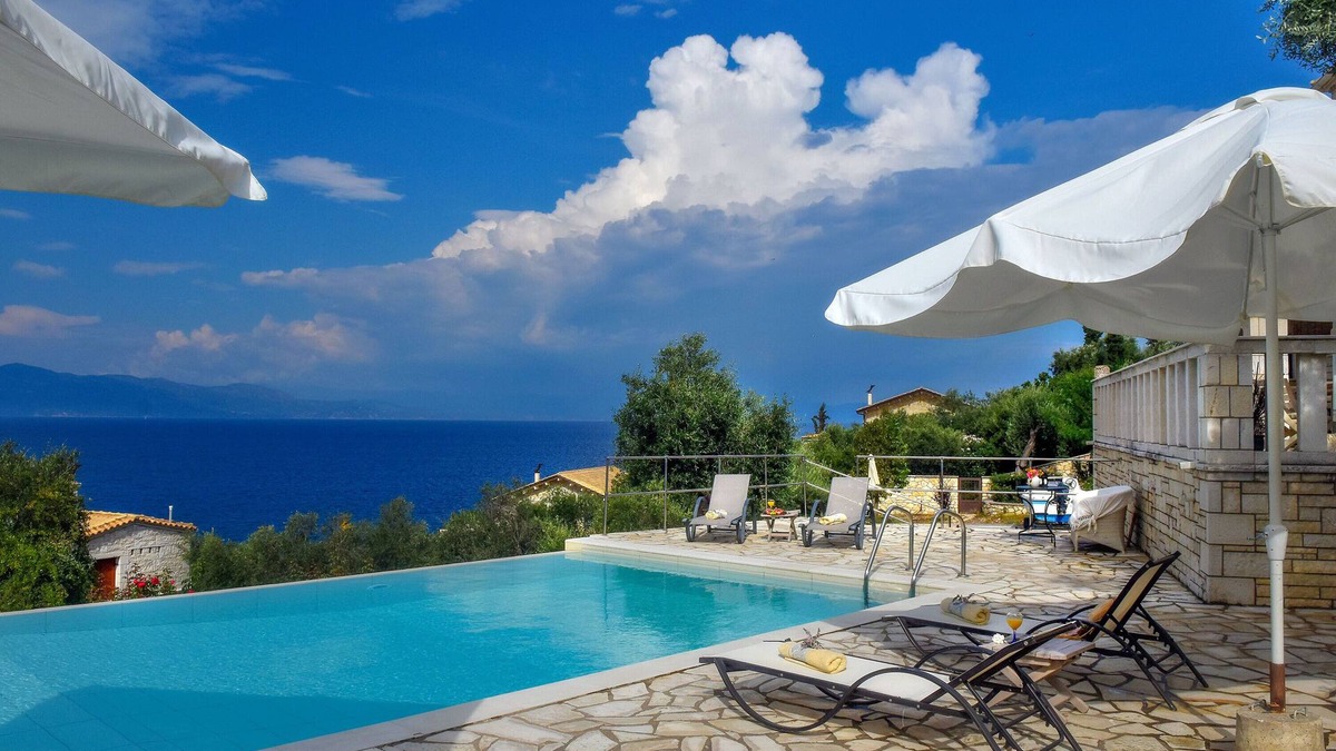 Gaios Villa | Spacious, villa Ionia directly the sea.