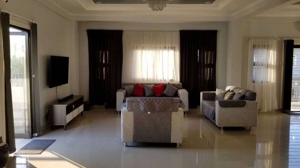 Alaminos Villa | Spacious Villa near Hundred Islands , Beaches and Resorts in Pangasinan, Phil.