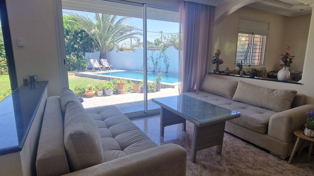 Bouskoura Villa | Spacious villa with pool near Casablanca airport
