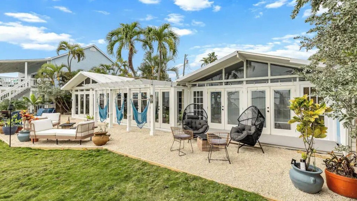 Bay Point House | Spacious waterfront 5-bedroom house in lovely Key West with WiFi, AC
