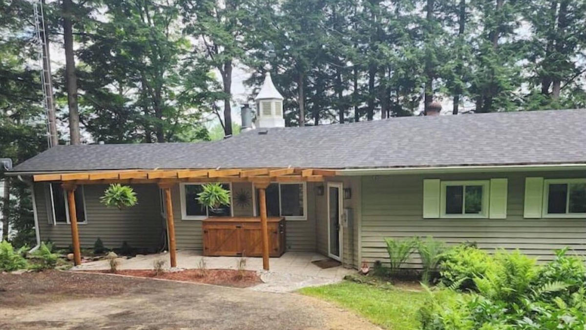 Haliburton House | Spacious, waterfront home surrounded by trees with large dock & games room.