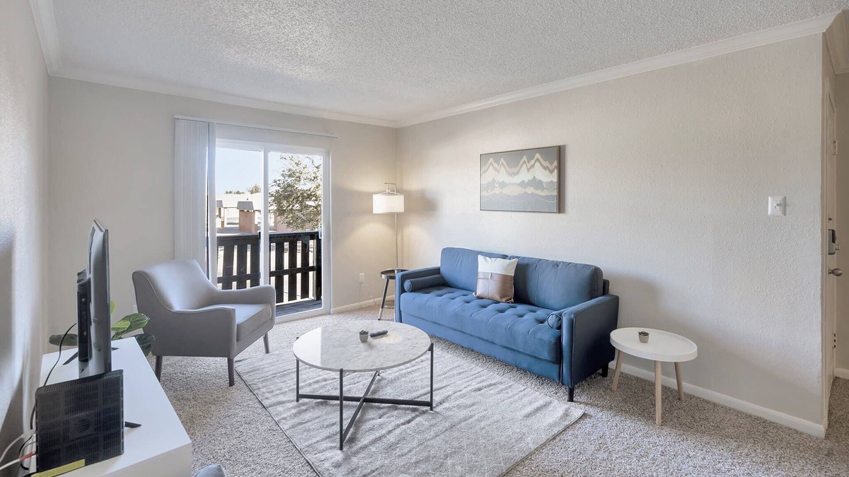 Midland Condo | Spacious with Balcony Close to Convention Center
