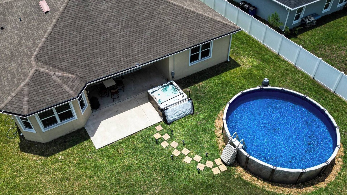 Palm Coast House | Spacious with Private Pool – Ideal for Families