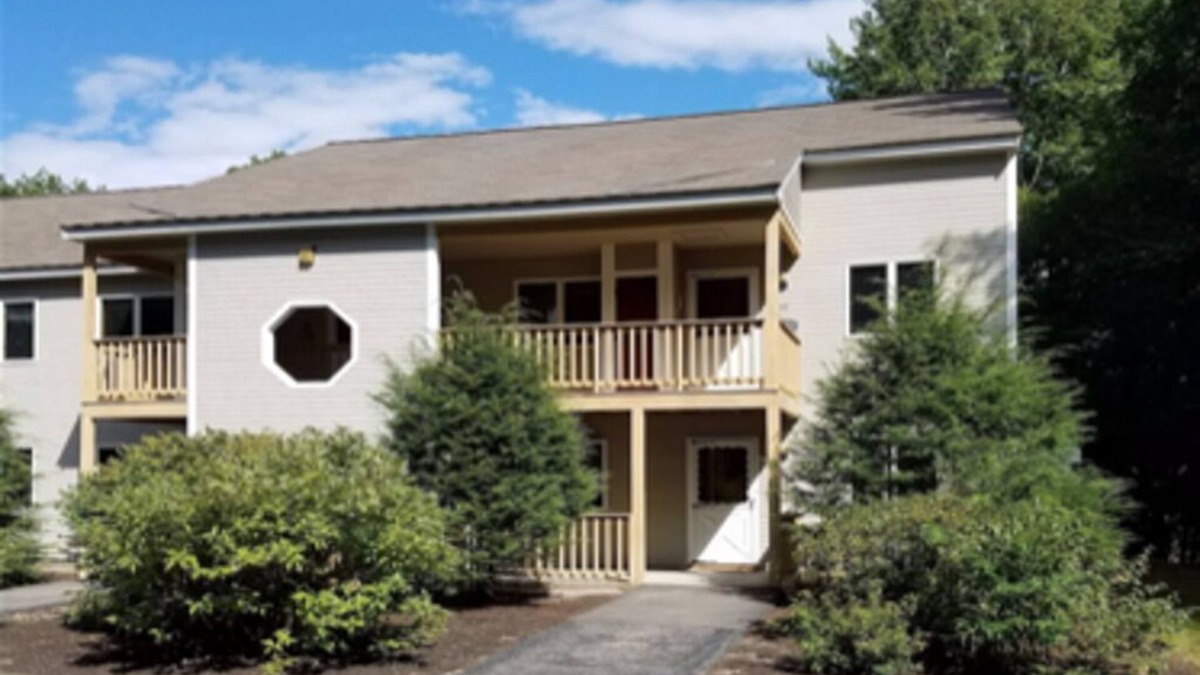 North Conway Condo | Spacious Year Round Condo Retreat to the White Mountains