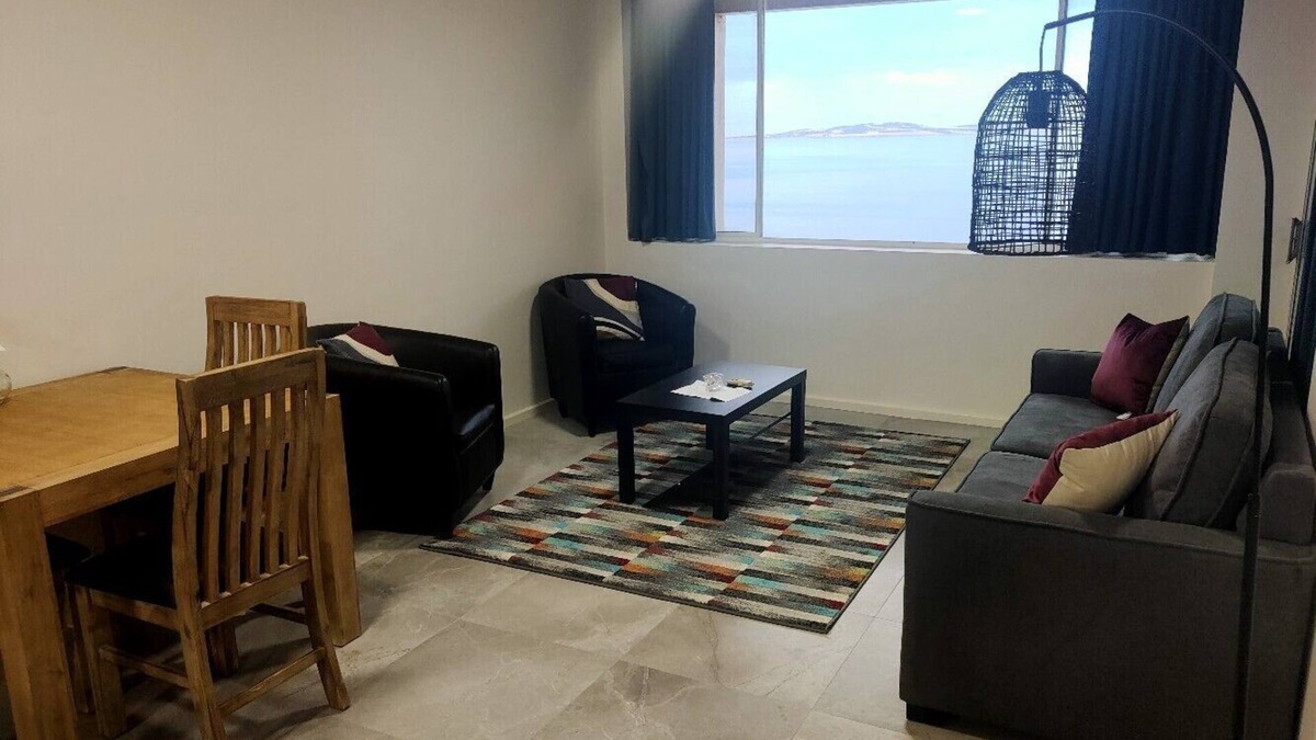 Port Lincoln House | Spalding Lodge Unit 9