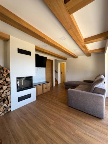 Jesenice House | Špan Cottage