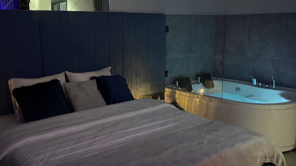 Nis Apartment | SpaNISH apartmann-the most beautiful private SPA apartment with a jacuzzi in Niš