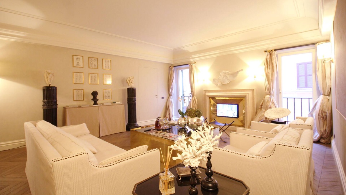 Rione IV Campo Marzio Apartment | Spanish Steps Luxurious Apartment