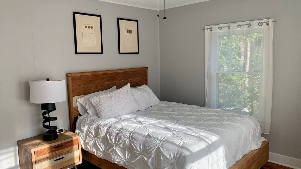 Spanish Town Historic District House | Spanish Town Downtown apartment
