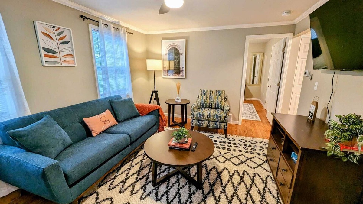 Syracuse Apartment | Spanking NEW Designer 2 BR Unit- Near University/Hospitals -3