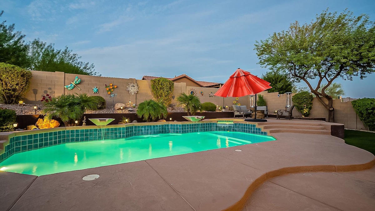 Rio Vista House | Sparkling clean family retreat with pool, game room, Wi-Fi golf & Lake Pleasant