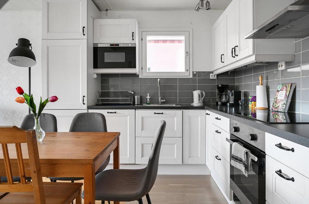 Akalla House | Sparkling modern house in Kista - close to city