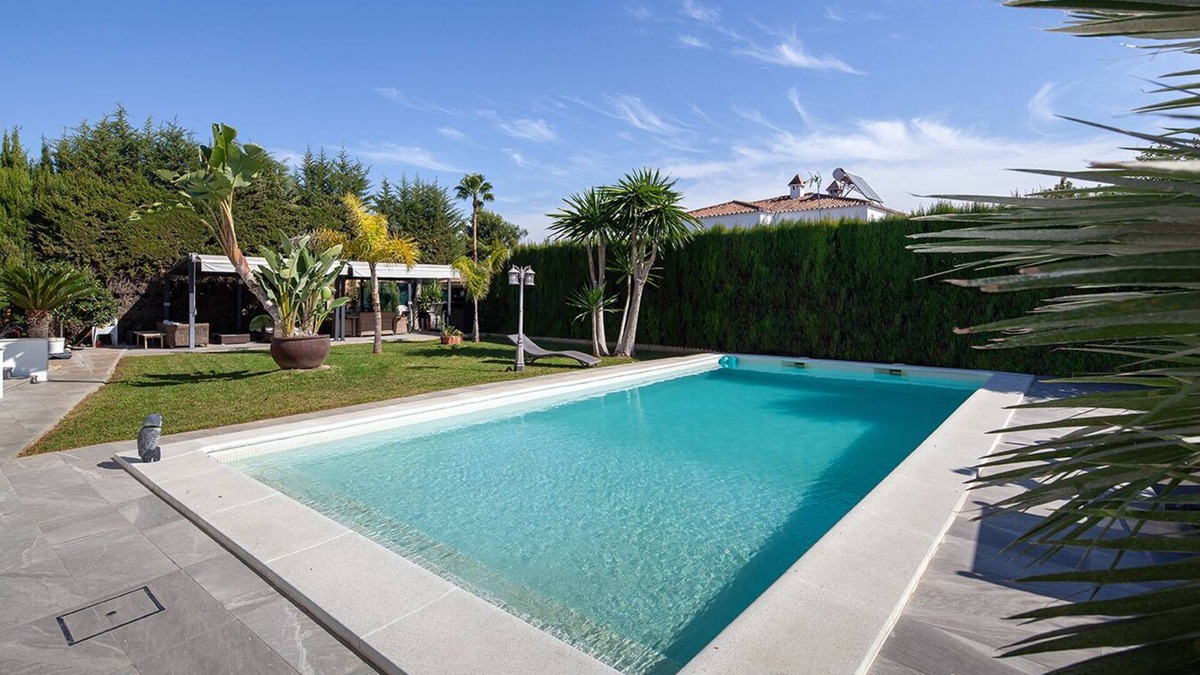 Valencina de la Concepcion Villa | Spectacular villa next to Seville-Sevillarooms