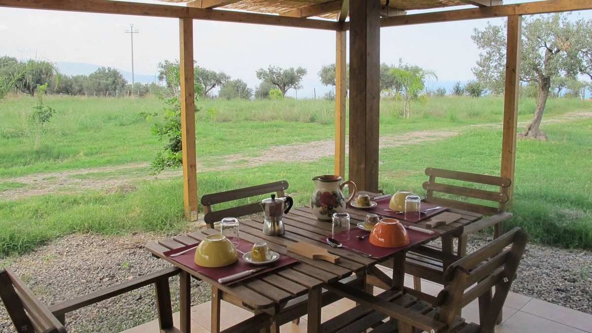Caronia House | Special offer! Bungalow under the stars in the countryside 2 km from the sea.