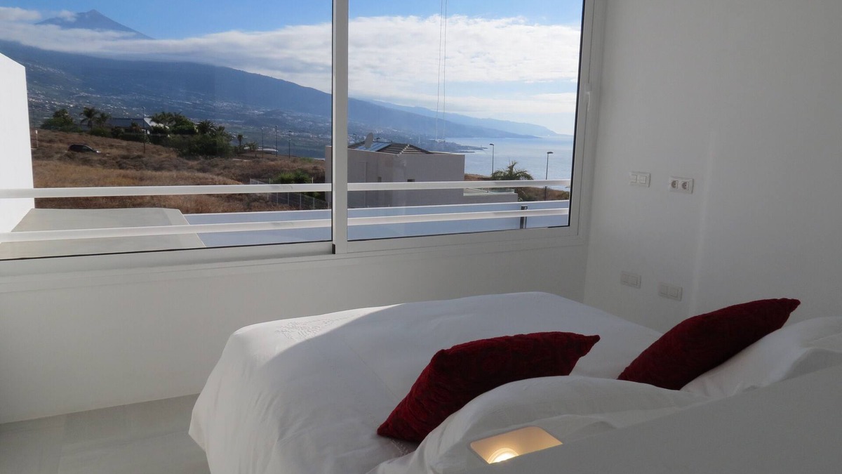 La Quinta Villa | SPECIAL OFFER, Very bright house overlooking the Teide and the sea