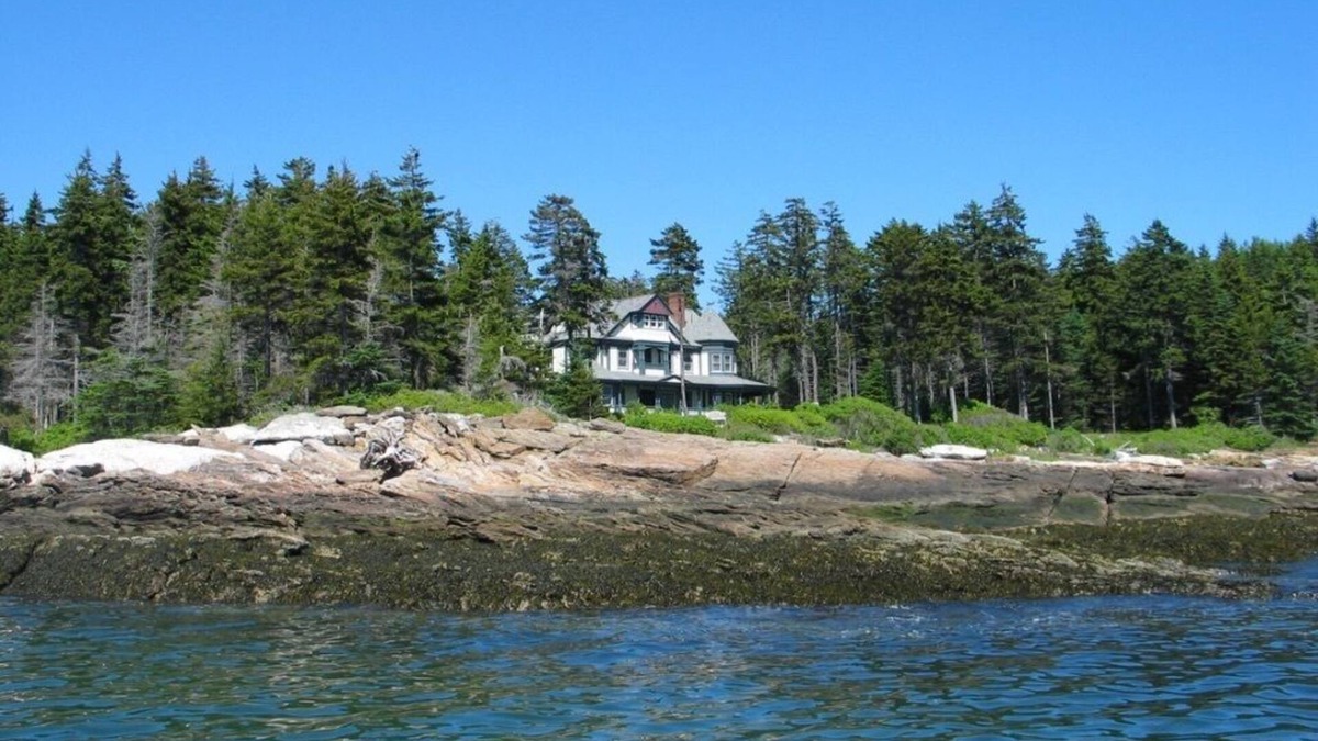 West Point House | SPECIAL RATE AUGUST 1-10 Exceptional Private Home, 5 Bedroom, 4 Bath, & More.