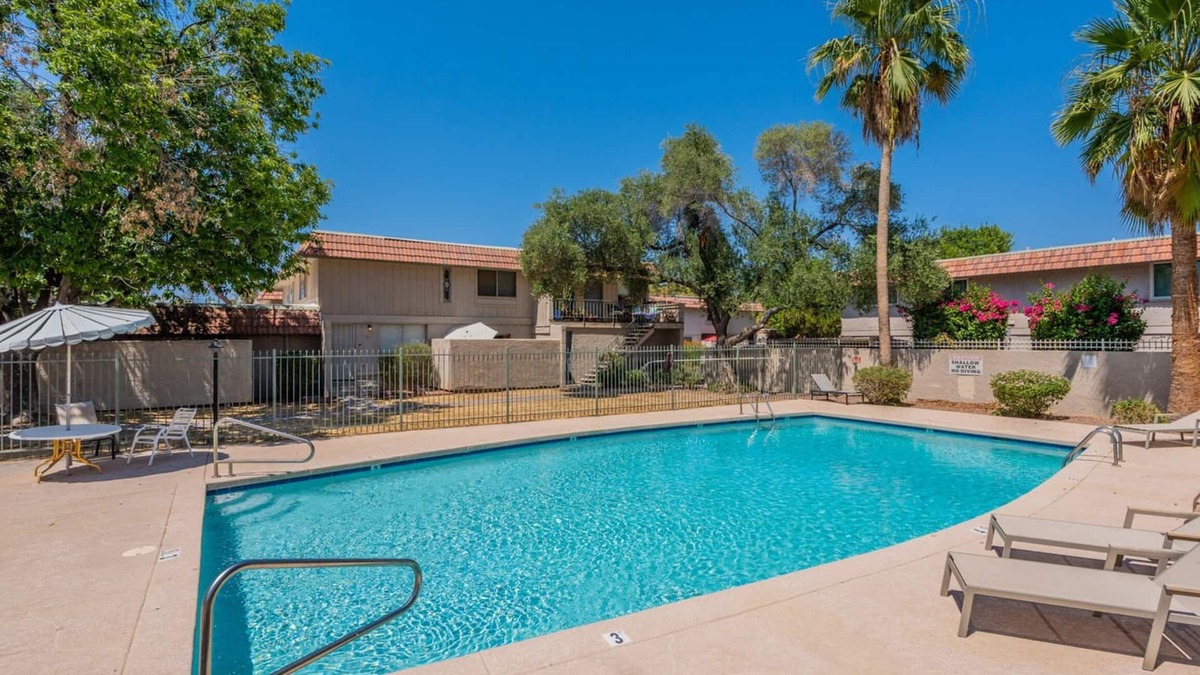The Lakes Condo | *Special*SundevilStay⁓Pool⁓Near ASU~Tempe~Location