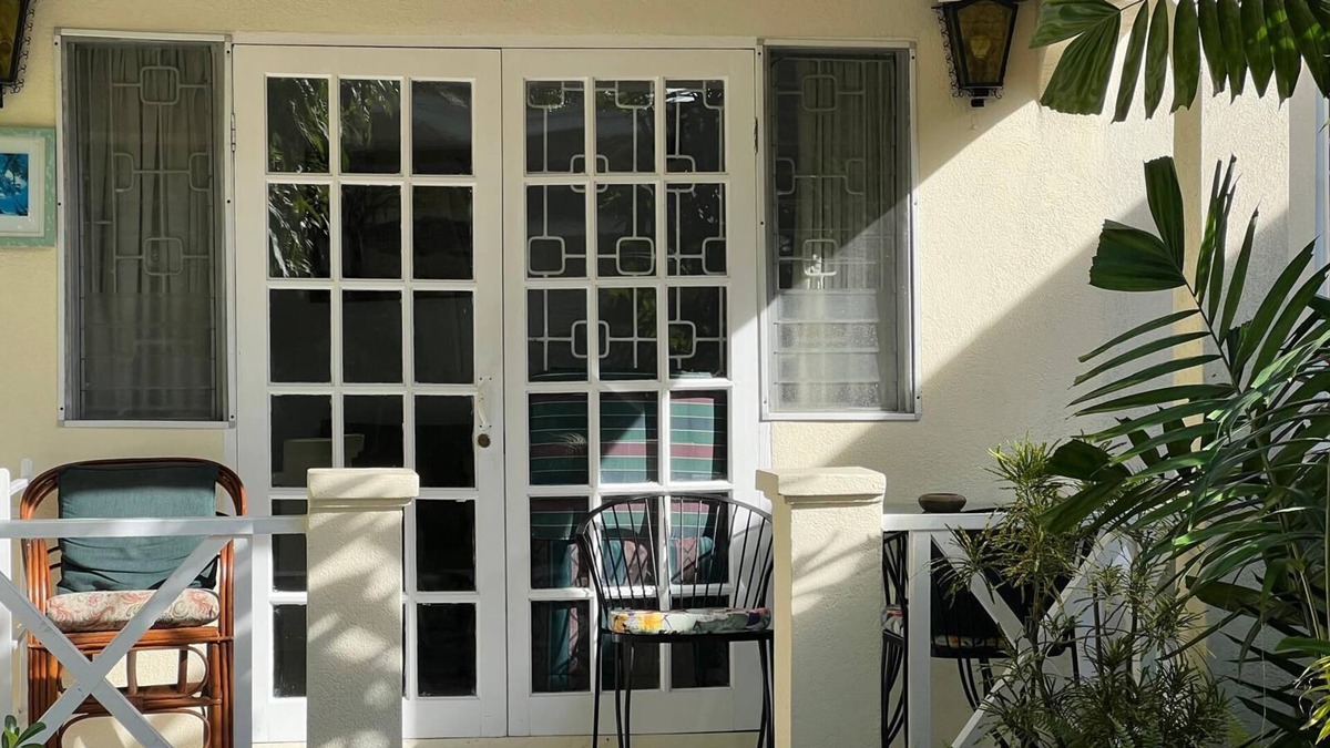 Sunset Crest Apartment | Specials-One Bedroom Sunset Crest, close to beach