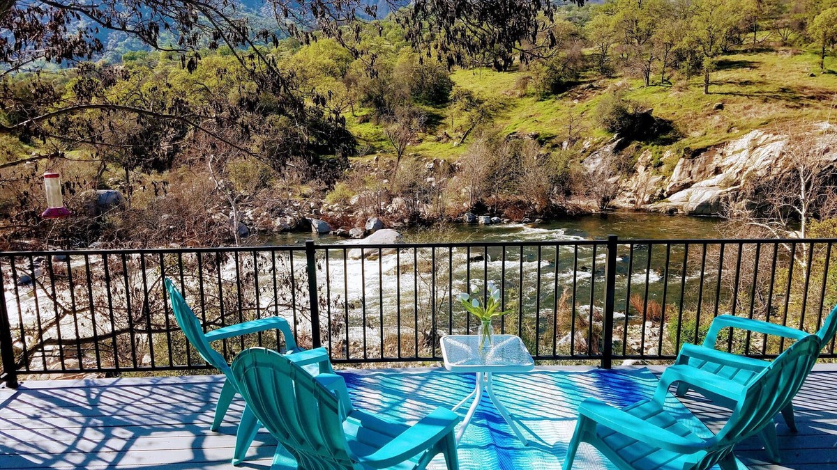 Three Rivers House | *Specials* 😍 Stunning Main Fork "Kaweah River House" -1/2 Mile to Sequoia Park