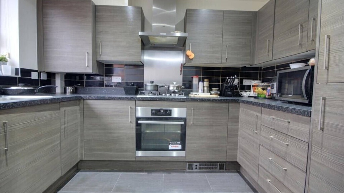 Reading House | Specious modern 3-bed house near city centre