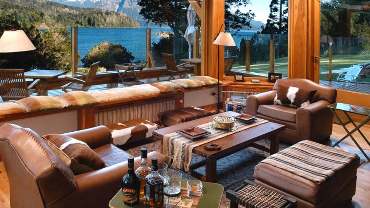 Playa Bonita Ski Chalet | Spectacular house by the Nahuel Huapi lake