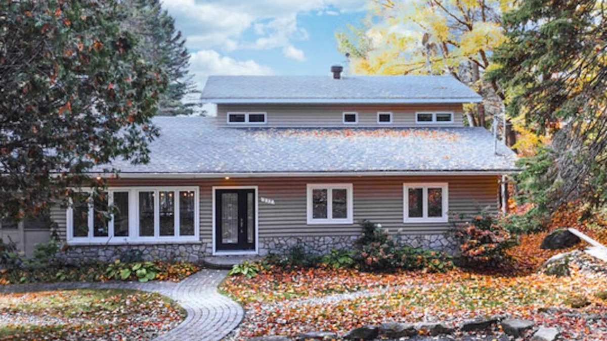 Prevost Cottage | Spectacular Lakefront! Bord du lac spectaculaire!
