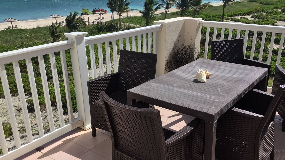 Wheeland Settlement Condo | Spectacular 3 Bedroom Beachfront Condo