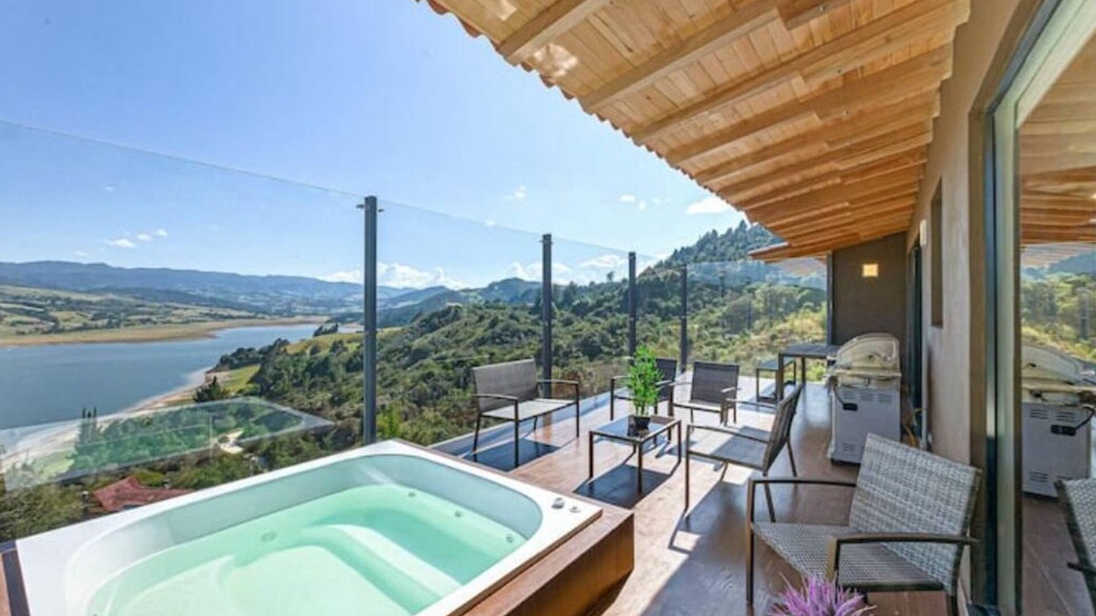 Choconta Cabin | SPECTACULAR AND MODERN HOUSE IN SISGA WITH A VIEW
